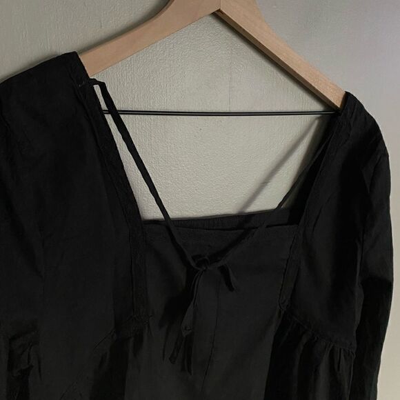 NWT Francesca’s Miami Women’s Embroidered Mini Dress in Black‎ Size Medium - Picture 3 of 7